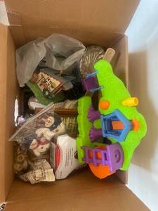lot 80 image: Mixed Lot of Household Items, Toys, and Linens