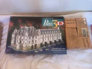 lot 116 image: 3D Puzzle of Chteau de Chenonceau and a Cardinal Themed Puzzle