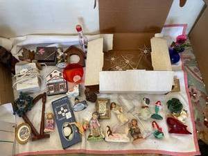 lot 120 image: Collection of Assorted Figurines, Candles, and Decorative Items