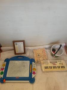 lot 234 image: Assorted Childrens Activity Set with Musical Keyboard and Drawing Tablet