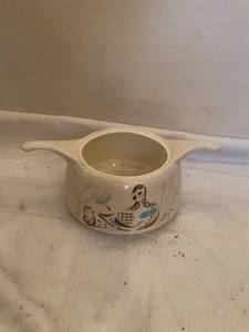 lot 241 image: Vintage Pottery Bowl with Hand-Painted Design