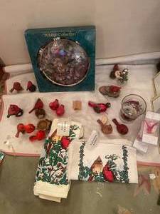 lot 246 image: Cardinal Themed Holiday Decor Collection