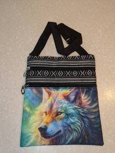 lot 422 image: New Wolf Print Cross Body Bag Vibrant Colors P