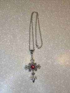 lot 429 image: New Retro Cross Pendant Necklace Gothic Style Red P