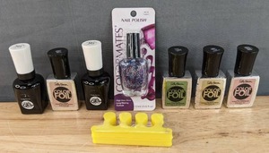 lot 130G image: Brand New Sally Hansen Color Foil Nail Makeup, Miracle Gel Top Coat, Colormates Makeup Nail Polish and Toe Separator N