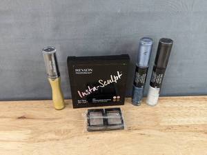 lot 568 image: Brand New Revlon Makeup - Eyes, Contouring, Lips N