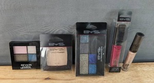 lot 570 image: Brand New Revlon and BYS Makeup Compact Powder, Eye Shadow and More B