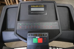 lot 23 image: GOLDS GYM TRAINER 420 FOLDABLE TREADMILL