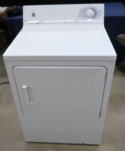 lot 32 image: GE ELECTRIC DRYER