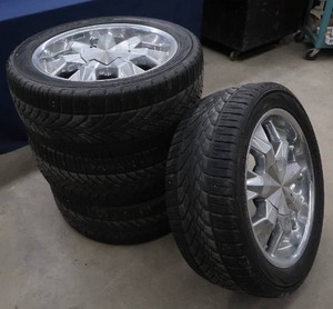 lot 35 image: GEOLANDER HT-S FULL SET OF 4 TIRES AND MONDERA RIMS