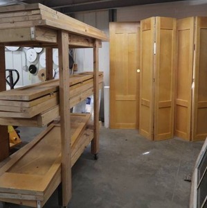 lot 42 image: 10 SOLID MAPLE DOORS VARIOUS SIZES