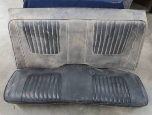 lot 49 image: VINTAGE 1965 FORD MUSTANG BACK SEAT