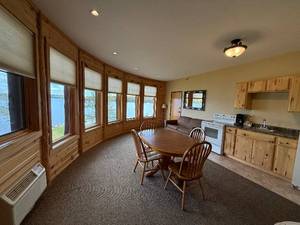 Luxury Getaway I 3 Night Suite Lodge Stay (May 16th - May 19th, 2025)