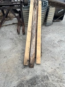lot 1 image: 11 used  2x4s from 5ft to 5ft8in