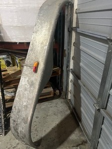 lot 41 image: Aluminum Fender