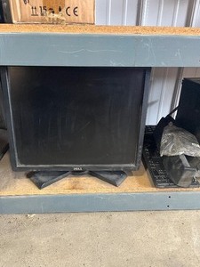 lot 89 image: computer and Monitor