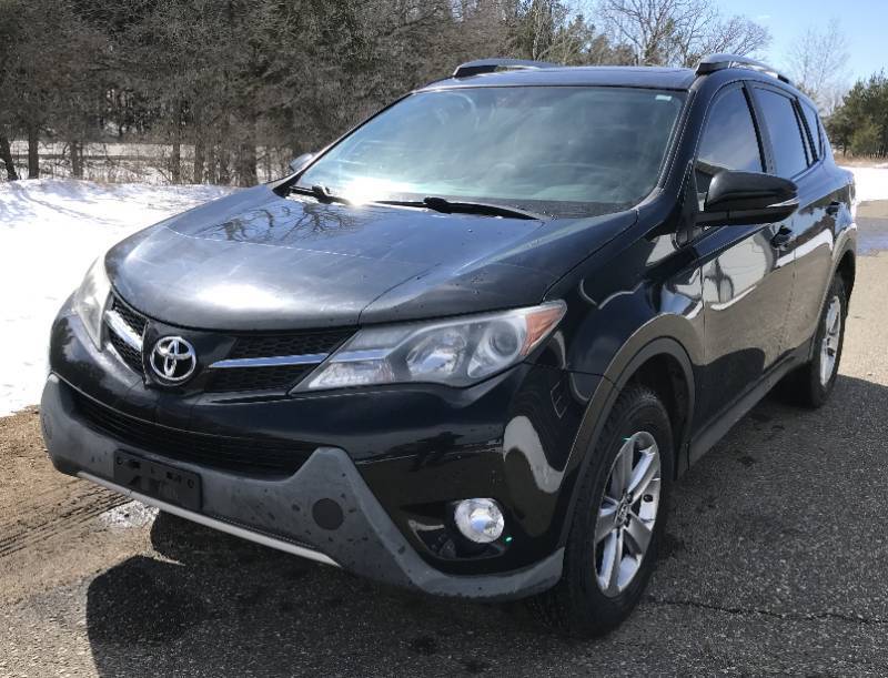 lot 1 image: 2015 Toyota RAV4 XLE AWD