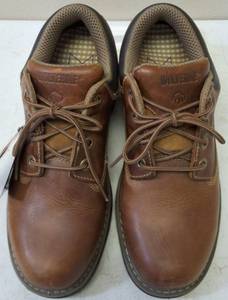 lot 19 image: Wolverine Shoes - Multishox Individual Comfort System - Size 9 12 M