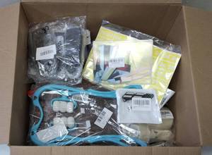 lot 23 image: Amazon Deal Box
