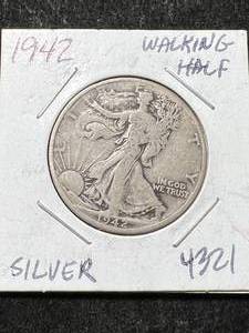 lot 20 image: 1942 US WALKING LIBERTY HALF DOLLAR