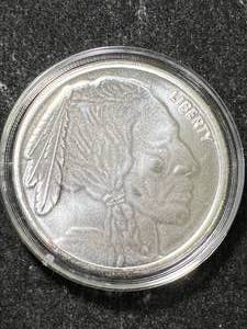 lot 81 image: 1 TROY OZ .999 FINE SILVER BUFFALO INDIAN ROUND IN AIRTITE
