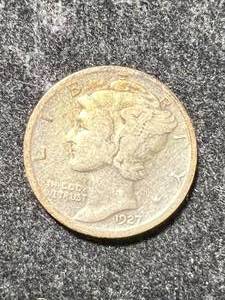 lot 90 image: 1927-S US MERCURY DIME VF