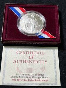 lot 113 image: 1995 US OLYMPIC COMMEM SILVER DOLLAR