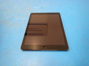 lot 21 image: Apple&nbspiPad Air 1st Gen A1474  16GB of storage  WIFI Only  Includes Charging Cable 
