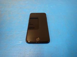 lot 22 image: Apple&nbspiPhone 7 A1660  32GB of storage  Cellular Carrier Unlocked  Includes Charging Cable 