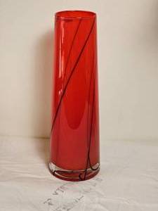 lot 15 image: Kosta Boda Barcelona Red & Black Swirl Vase
