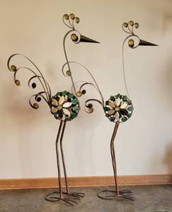 lot 126 image: Jeweled Metal Bird Garden Art Statues