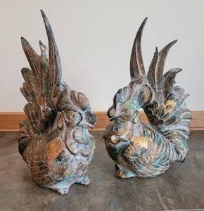 lot 123 image: Heavy Metal Rooster Bird Figurines
