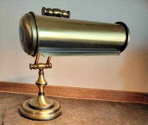 lot 128 image: Brass Piano Lamp Light