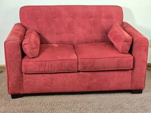 lot 4 image: Stunning Retro Bauhaus Tufted Sienna Loveseat