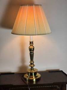 lot 63 image: Fantastic Stiffel Brass Candlestick Lamp