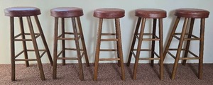 lot 134 image: Classic Vintage Barstool Set - (5)