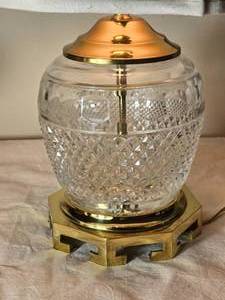 lot 57 image: Sparkling Vintage Waterford Crystal Table Lamp