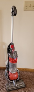 lot 80 image: Dyson Q24 Vacuum Cleaner