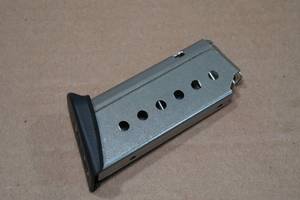 lot 35 image: Magazine for Boberg XR9-S 9mm Pistol