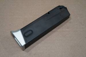 lot 39 image: Sig Sauer 12 Round Magazine for P229 .40 S&W.357 Sig Pistol