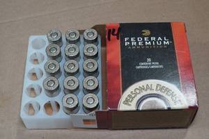 lot 142 image: 14 Federal Personal Defense .45 Auto 230 Gr Hydra-shok JHP Ammo