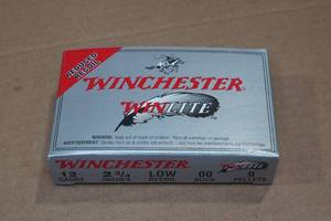 lot 231 image: 5 Winchester WinLite 12 Gauge 2-34 00 Buck Buckshot Shotshells
