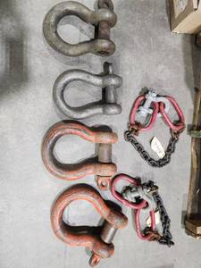 lot 40 image: Collection of Industrial Shackles and Lifting Chains