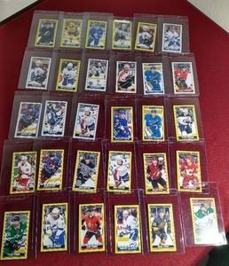 lot 6 image: (30) 2020-21 O-Pee-Chee Premier Hockey Cards - Several Stars