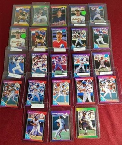lot 19 image: (23) 1989 Donruss Baseball Cards - Several HOFersRookies