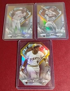 lot 22 image: (3) 2022 Topps HOF Legends Baseball Cards