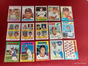lot 34 image: (15) Vintage Baseball Cards - Variety of Years
