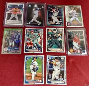 lot 82 image: (10) Baseball Rookie Cards - Some Big Names
