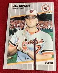 lot 152 image: Notorious 1989 Fleer Billy Ripken FF Card