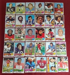 lot 168 image: (30) 1975 Topps Football Cards